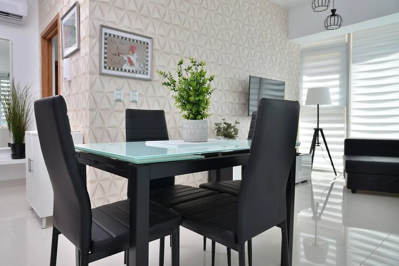 Gorgeous Condo Downtown Roof-Deck & Gym Santo Domingo